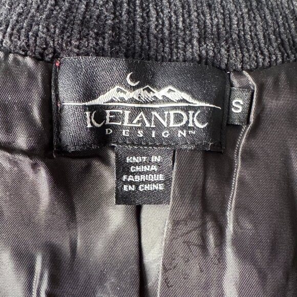 Embroidered Icelandic Design 100% wool zip up cardigan with pockets - size S - Picture 5 of 5